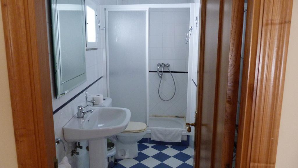Pension Albergue A Pedra Sarria Chambre photo